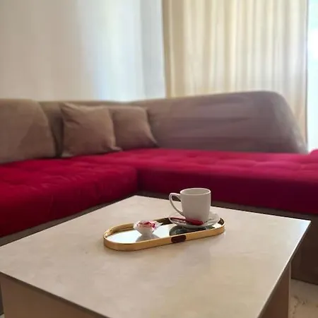 Apartment Deluxe *