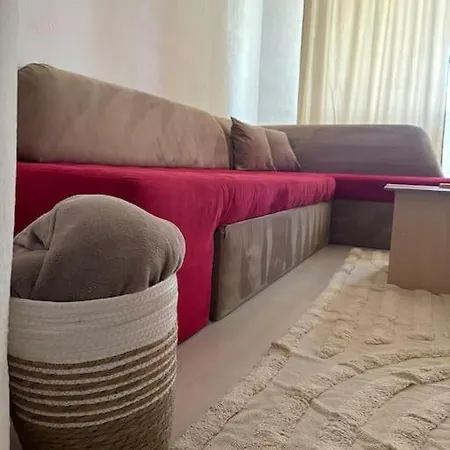 Apartment Deluxe *