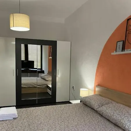 Apartment Deluxe *