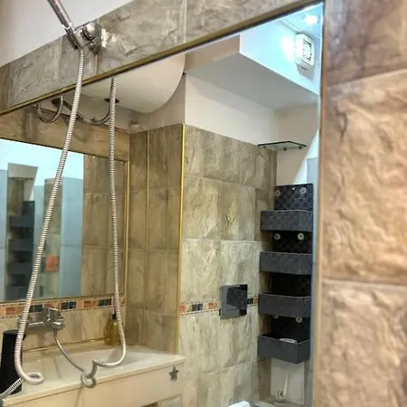 Apartment Deluxe *